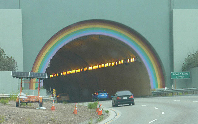 Les tunnels ont des arc-en-ciel à San Francisco