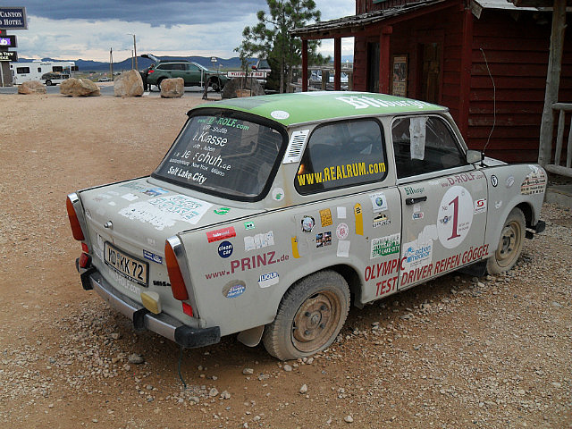 Vieille Peugeot 404