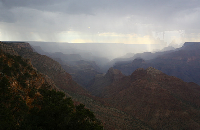 Orage à Grand Canyon