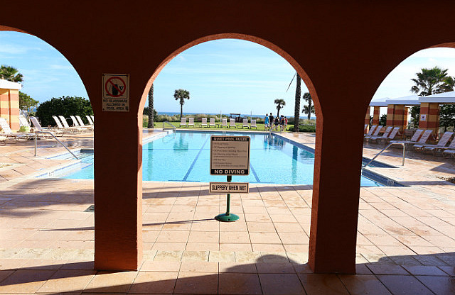 Piscine principale du resort