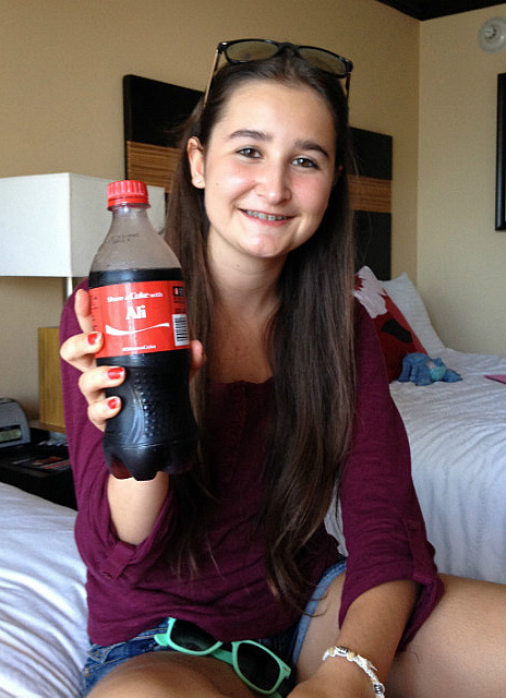 Alice à trouvé son Coke!