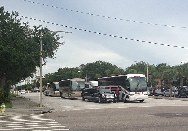 Les rues deviennent des stationnements