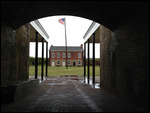 À l'entrée du fort Clinch