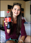 Alice à trouvé son Coke!